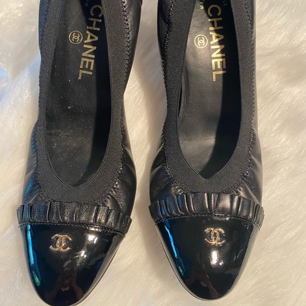 Chanel elastic pumps with cc logo size 8.5